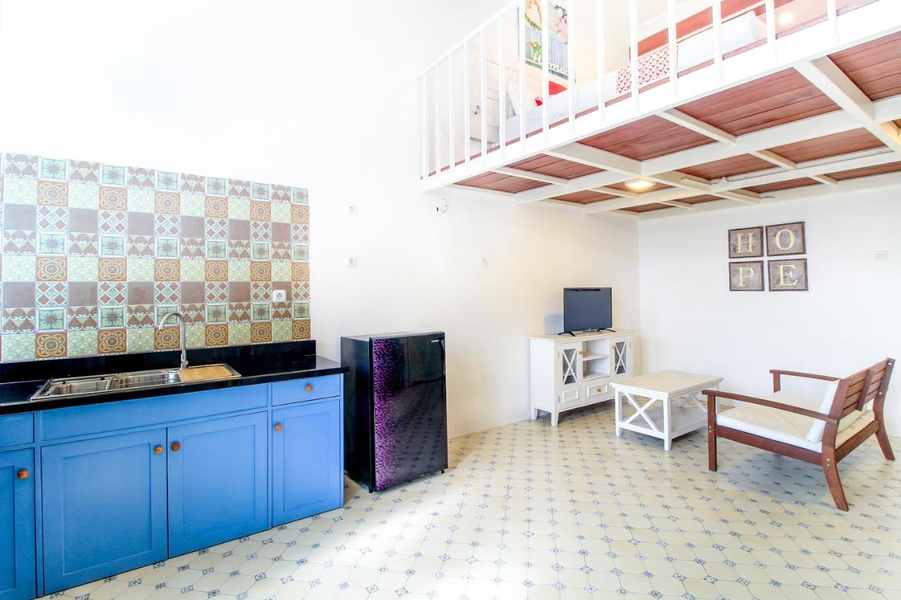 Oyo 204 Blessing Residence Surabaia Exterior foto
