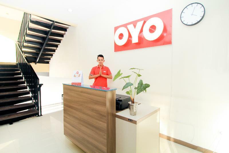 Oyo 204 Blessing Residence Surabaia Exterior foto