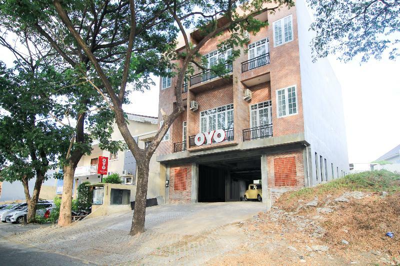 Oyo 204 Blessing Residence Surabaia Exterior foto