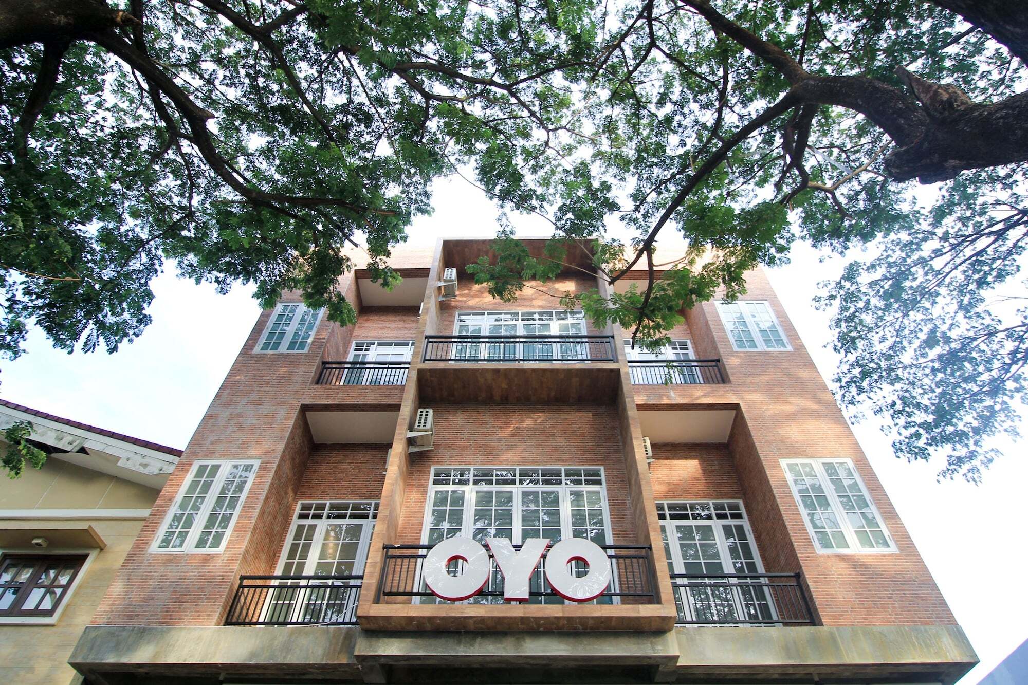 Oyo 204 Blessing Residence Surabaia Exterior foto